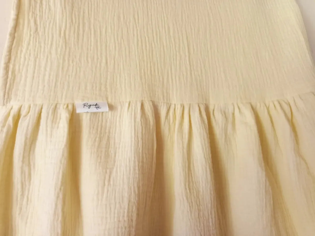 Almohadon y pie de cama lino y muselina fucsia marfil Rugiada
