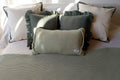 almohadon lienzo tusor verde nido verde malva rugiada textil