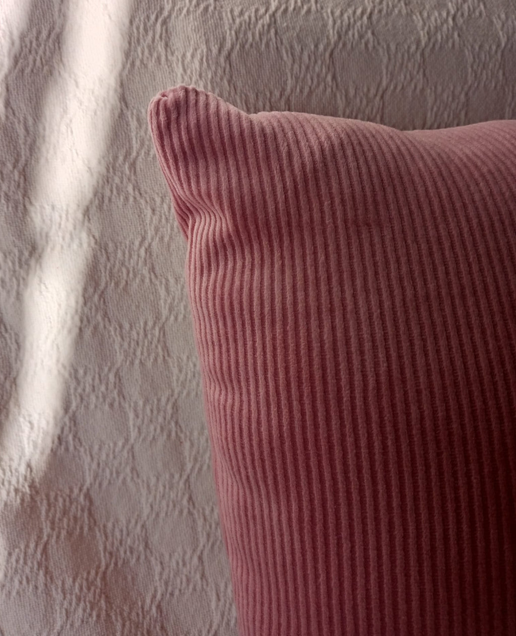 Funda de Almohadón Rosa Beige Gris 40 x 40 cm Con relleno de guata siliconada - Rugiada