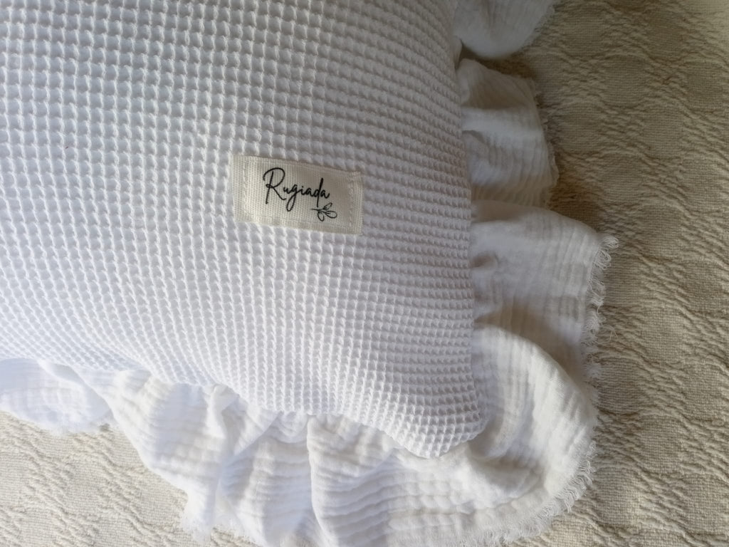 Funda de Almohadón Waffle con Volados color Blanco 40 x 40 - Con Relleno - Rugiada