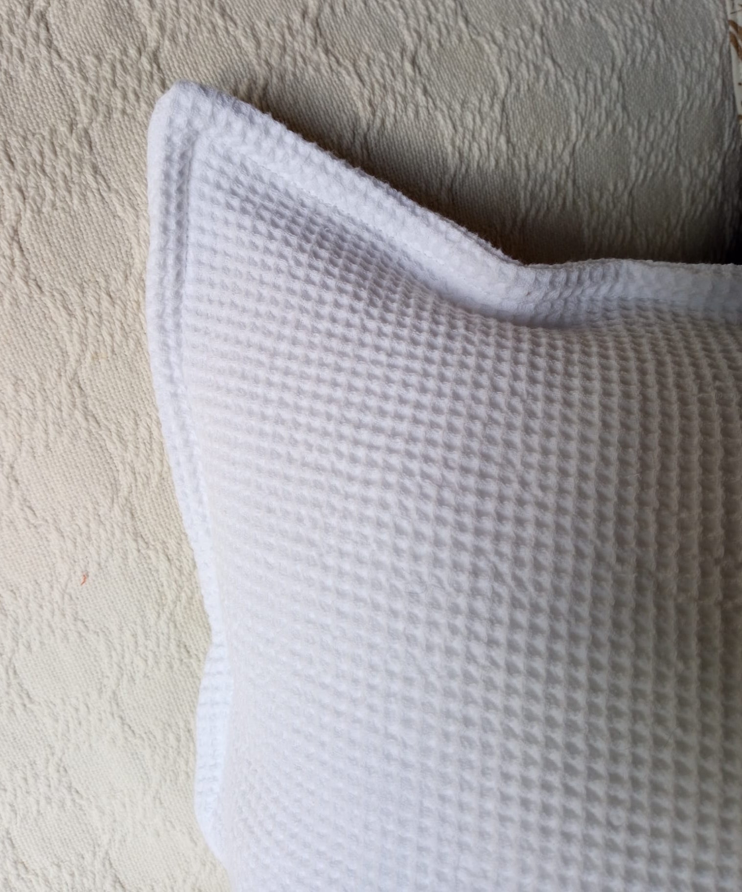 Funda de Almohadón Waffle algodón color blanco 40 x 40 Rugiada