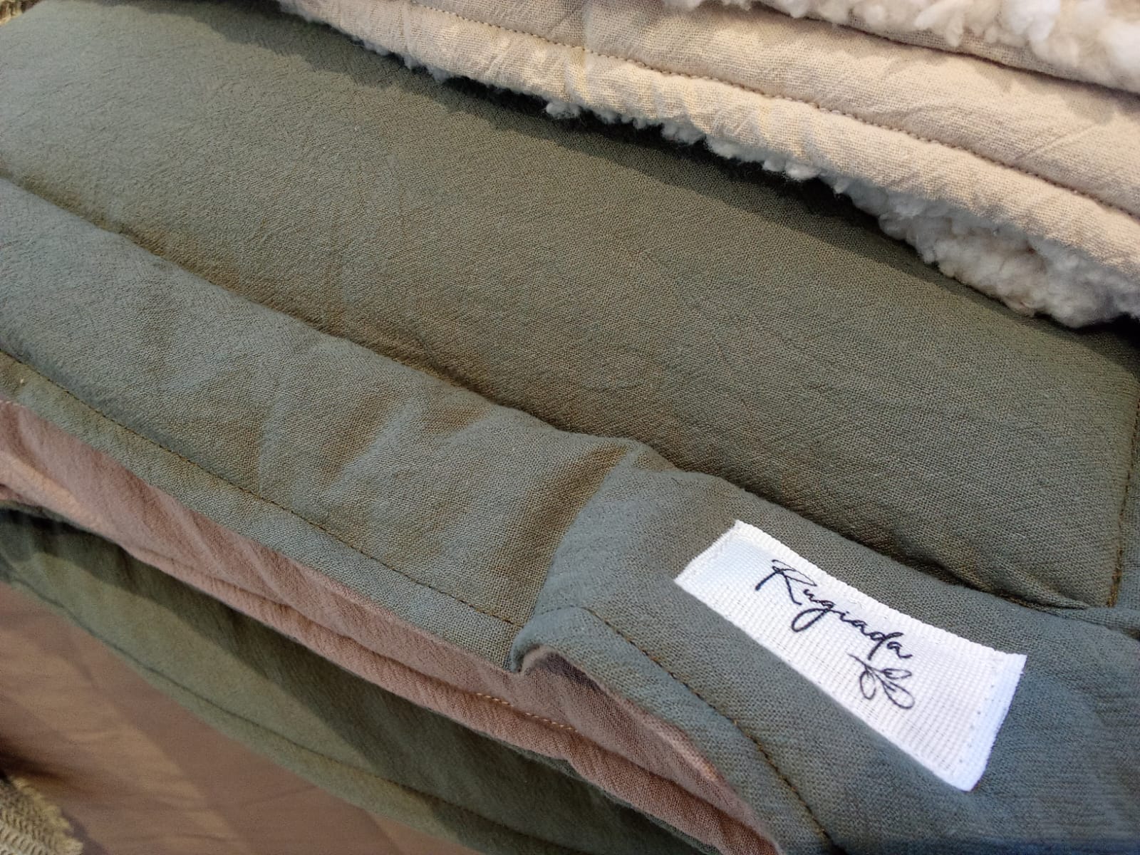 Pillow, Pie De Cama, Tusor 180cm Taupe y Verde - Rugiada