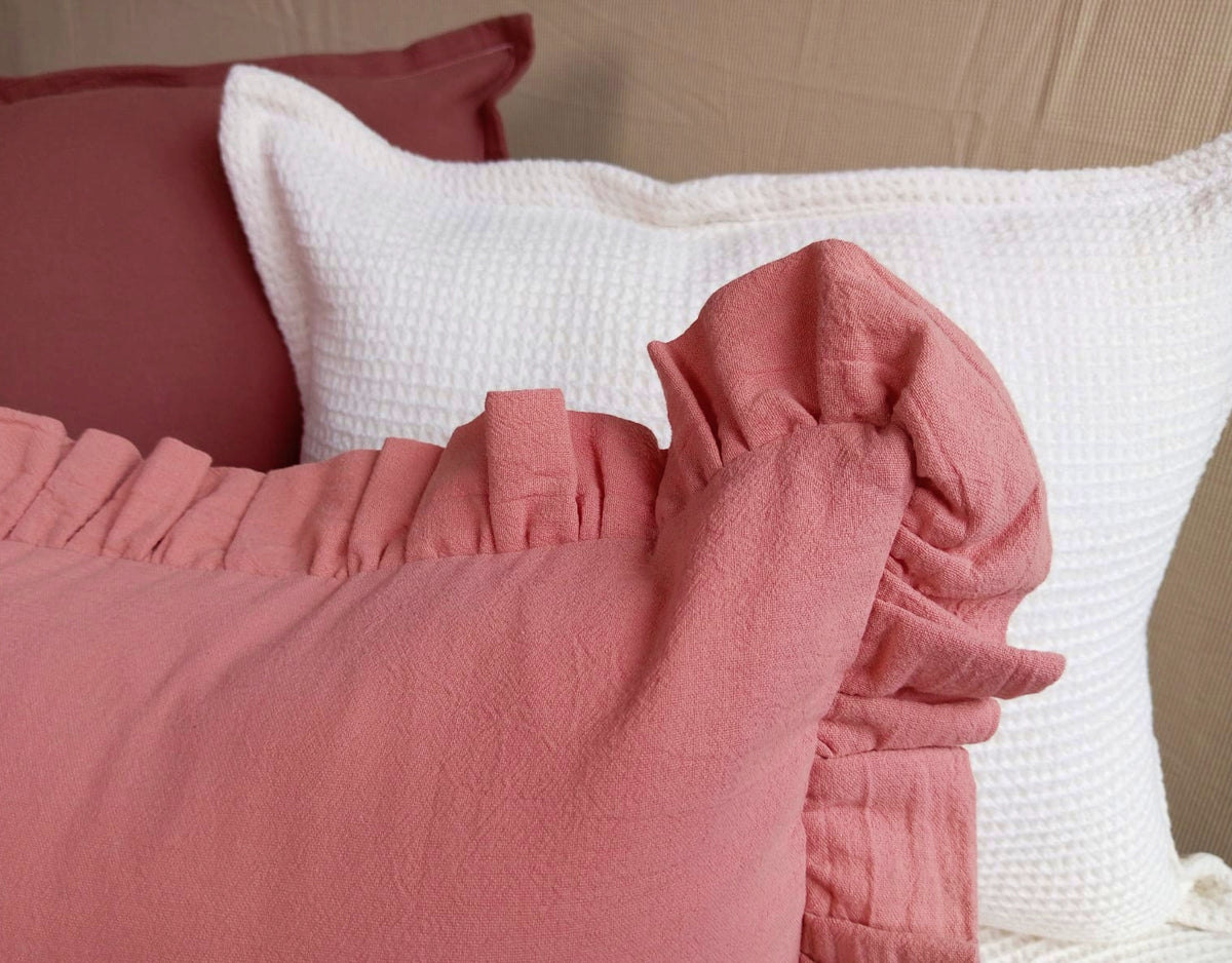 Pack Textil 5 Almohadones + Pie De Cama Rugiada