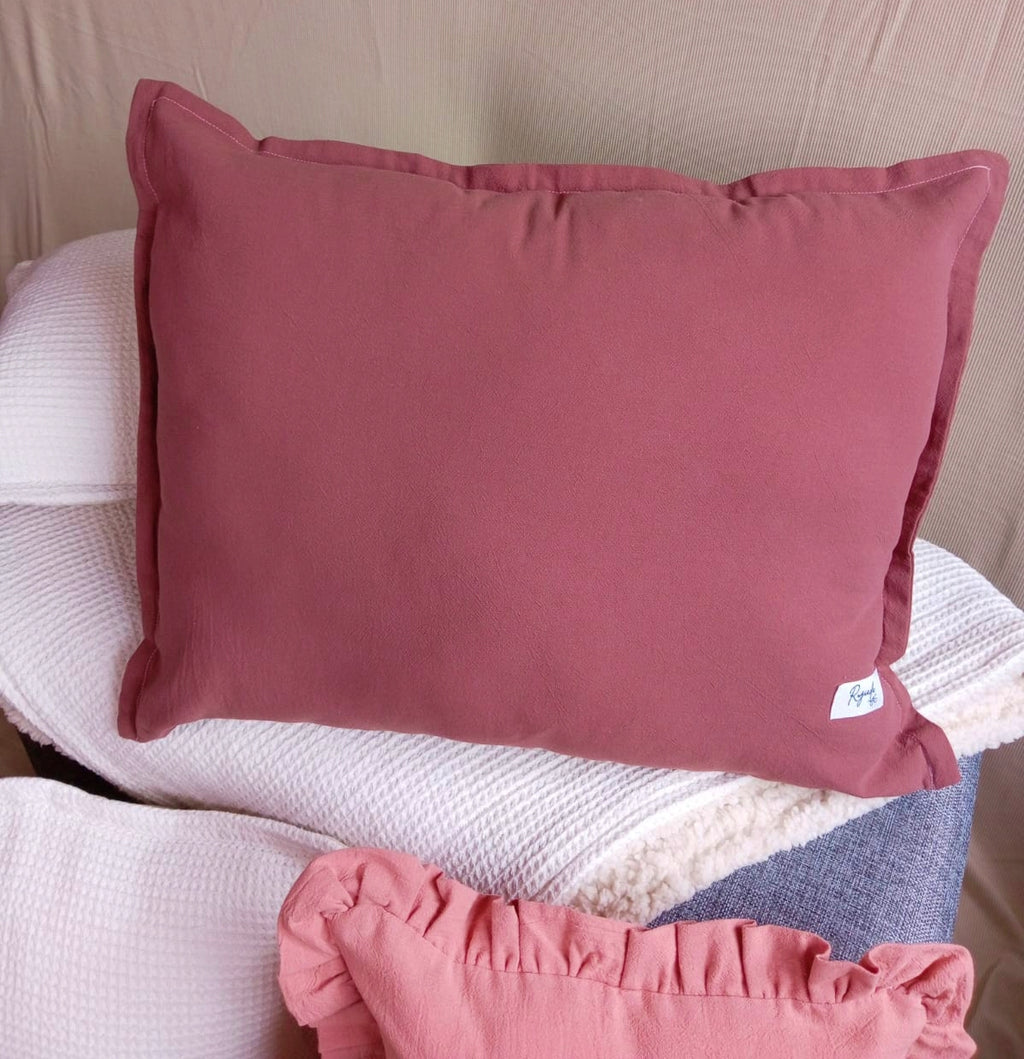 Pack Textil 5 Almohadones + Pie De Cama Rugiada
