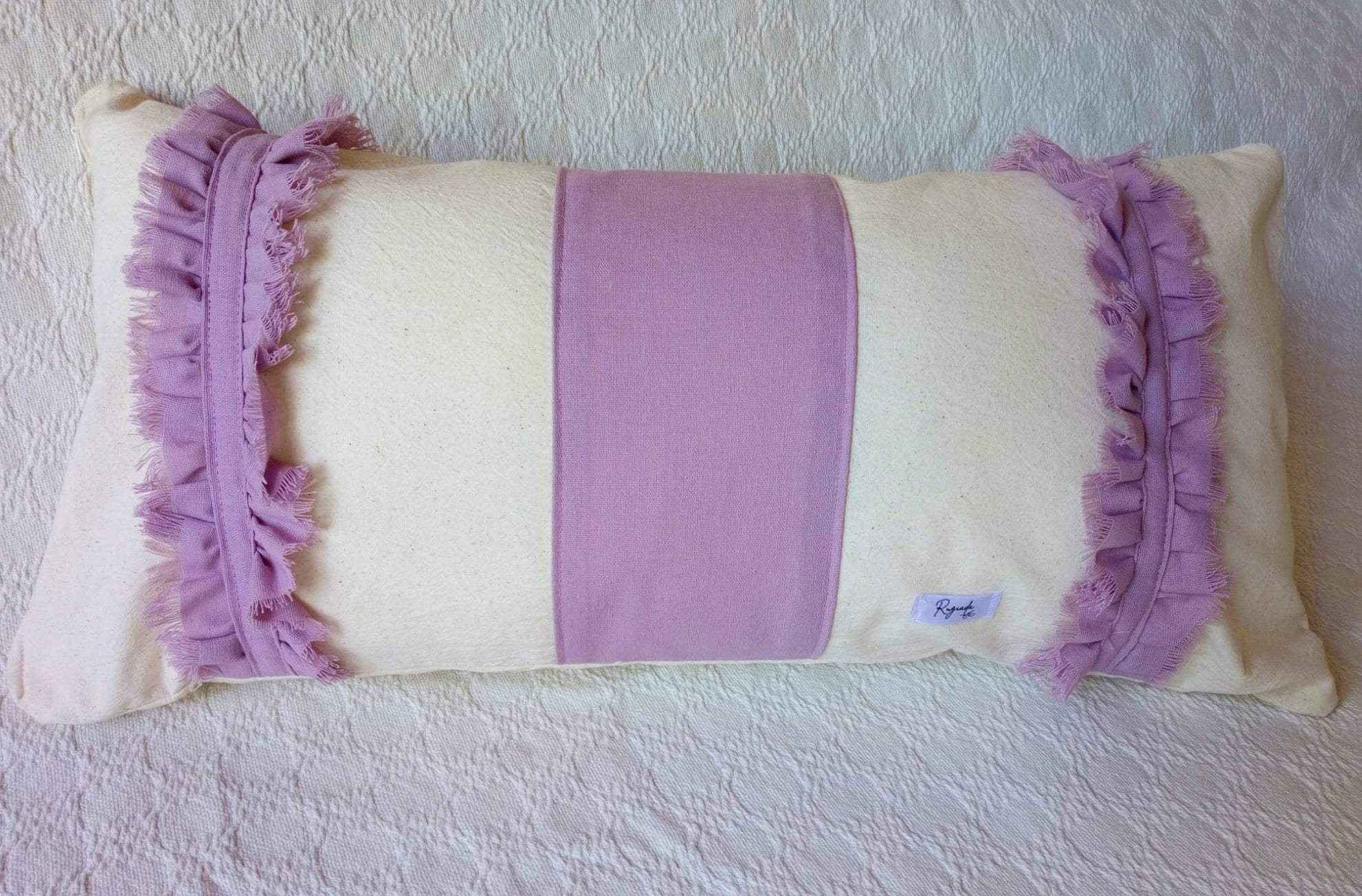 Funda Almohadón Boho 30x60 Lienzo Lino  / Volados Rosa Celeste - Rugiada