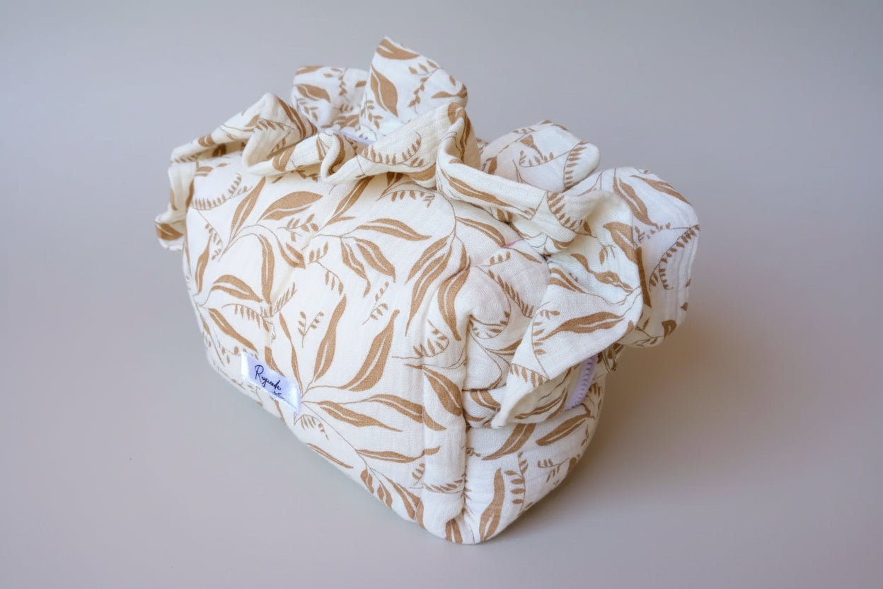 Necessaire Neceser Capitoneado C/ Volados - Beige / Turquesa / Hojas / Lunares