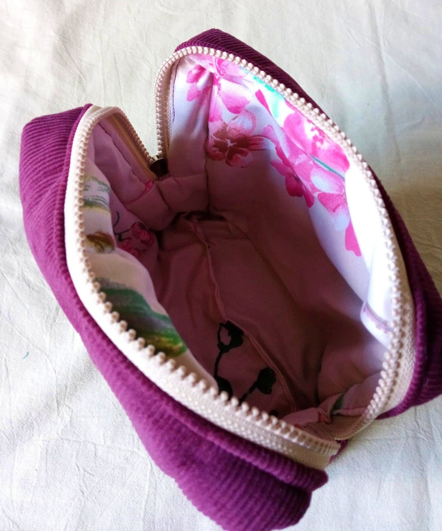 Neceser / Necessaire/  Cartuchera Pana Color Bordeaux - Borravino 18 Cm