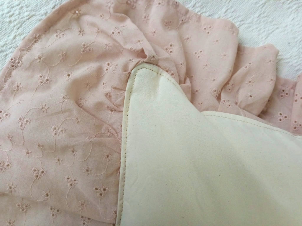 volado de broderie almohadon
