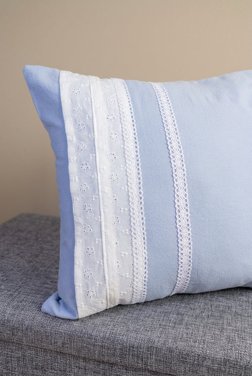 Almohadón Celeste Algodón Broderie 40x40 Rugiada Textil