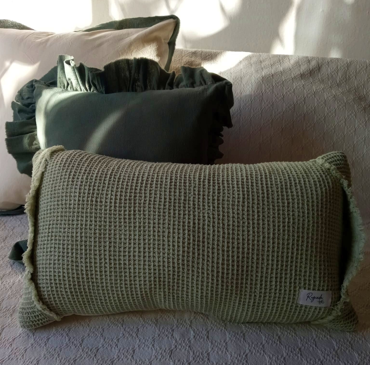 almohadon lienzo tusor verde nido verde malva rugiada textil