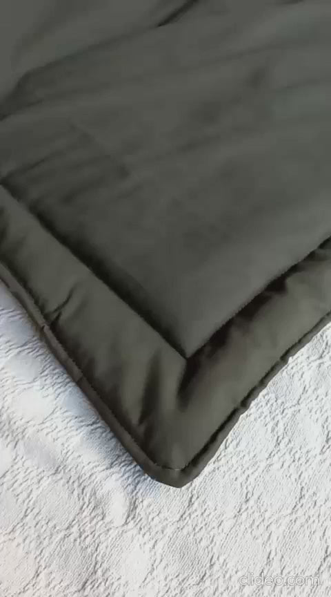 Pillow Pie de Cama Cubre Sofa Capitoneado Verde Seco 150 x 75 cm Rugiada Textil